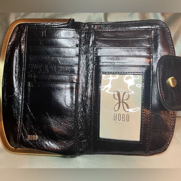 đź–¤Hobođź’›Twist CoinClosuređź–¤Leather Wallet - Picture 3 of 7